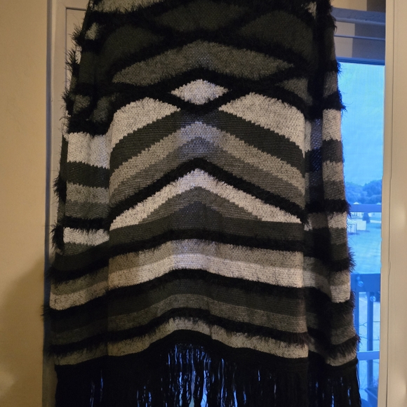 BCBGMaxAzria Black and Gray Striped Poncho - Picture 4 of 4